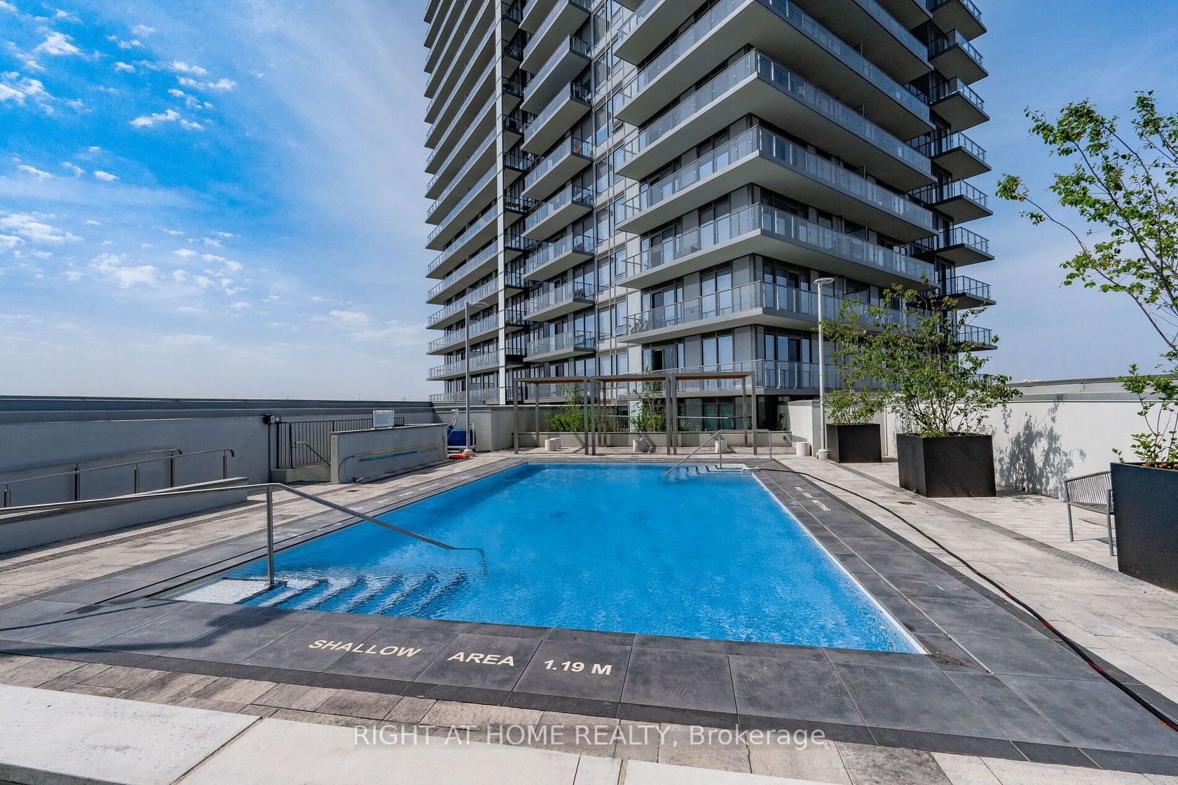4655 Metcalfe Ave, #306