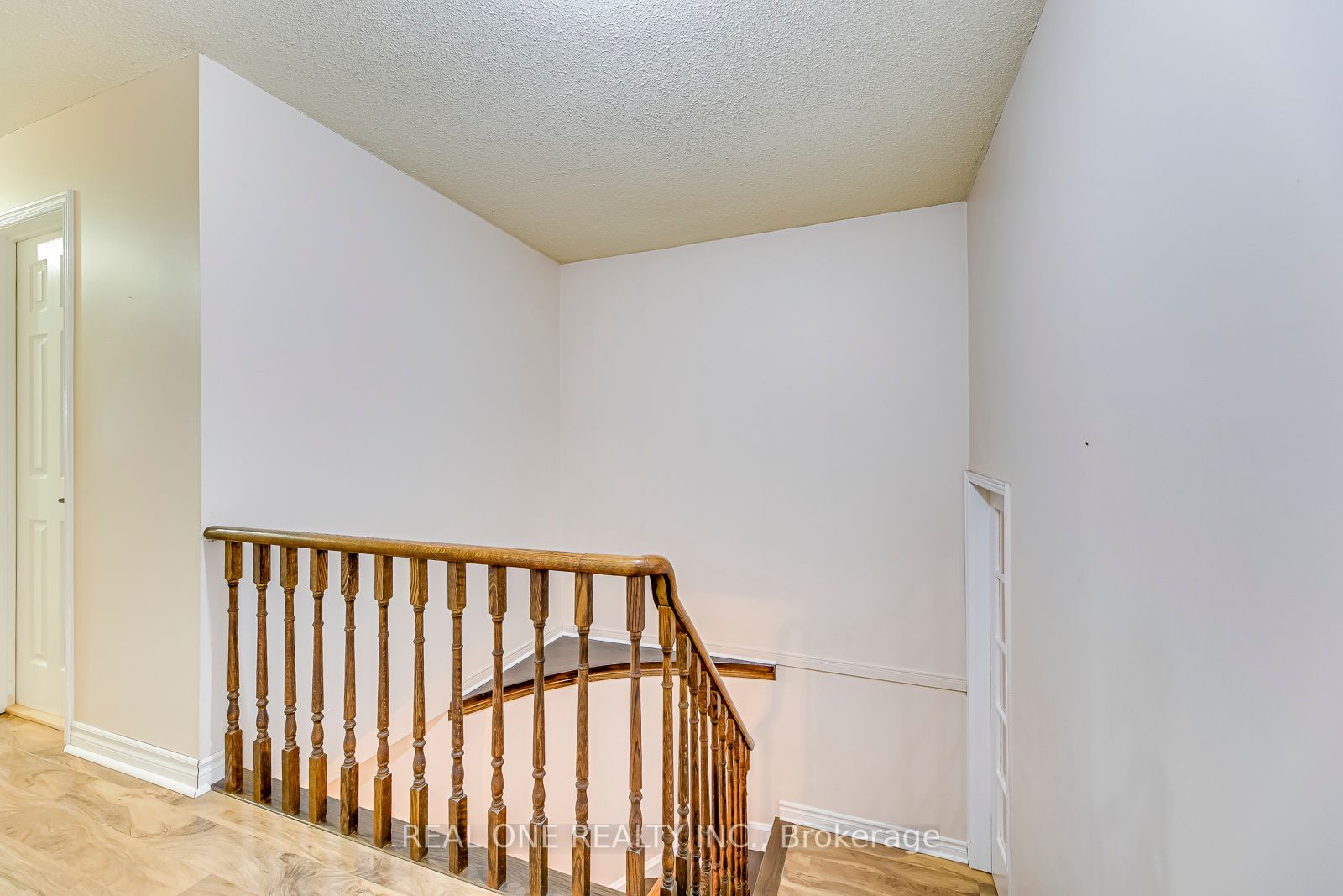 4308 Bacchus Cres