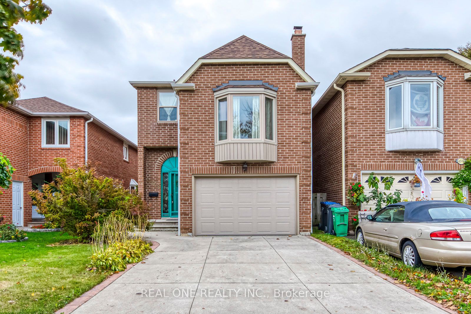 4308 Bacchus Cres