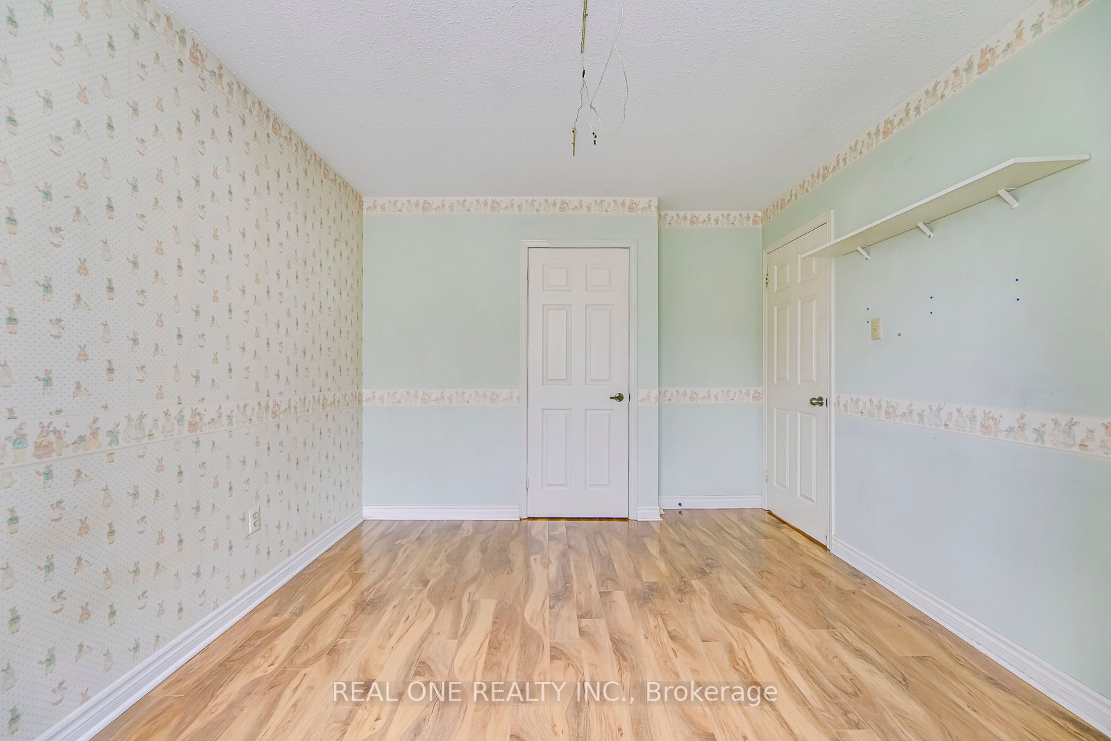 4308 Bacchus Cres