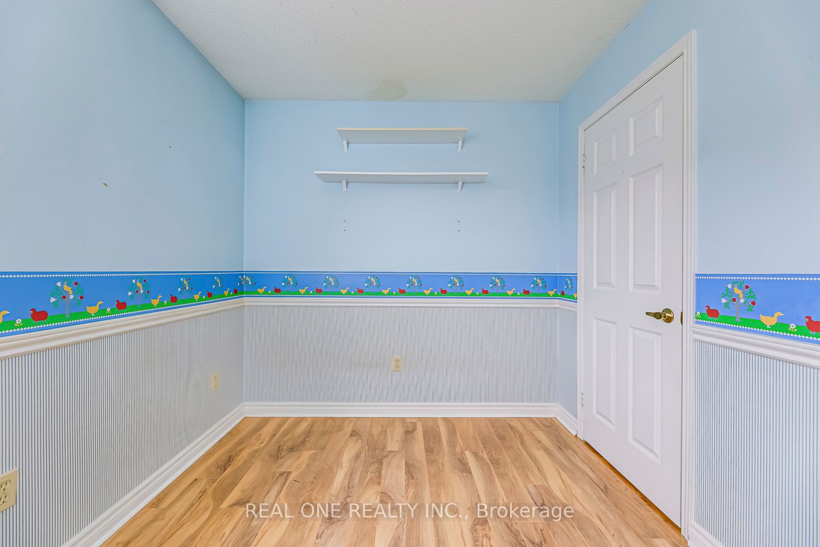 4308 Bacchus Cres