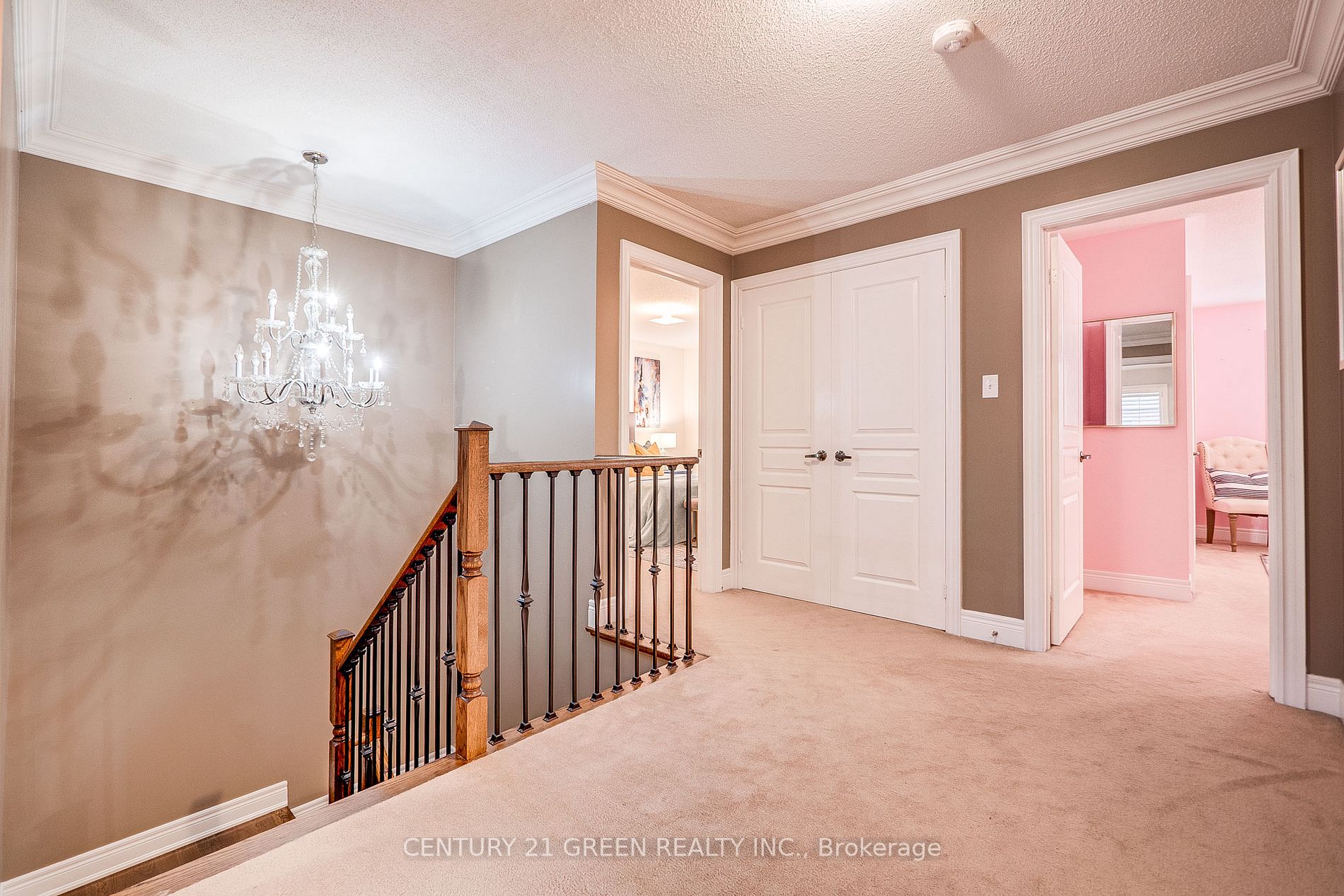 508 Hinchey Cres