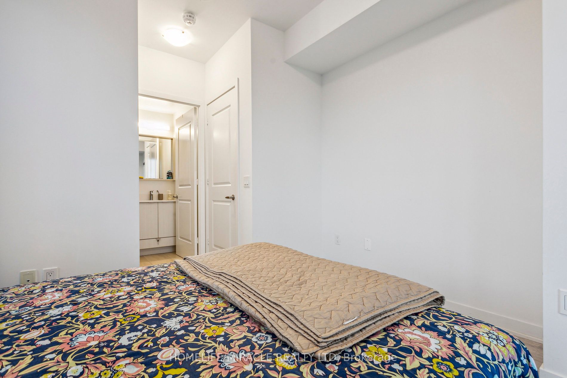 4655 Metcalfe Ave, #302