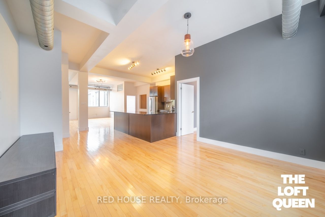 99 Chandos Ave, #206