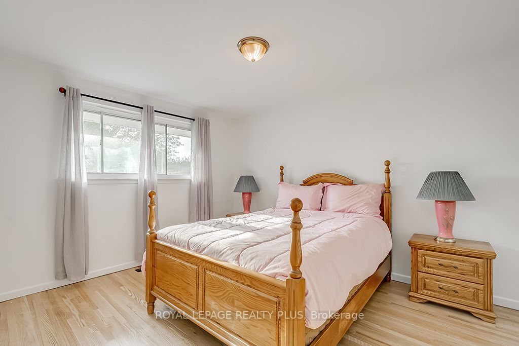 2116 Truscott Dr
