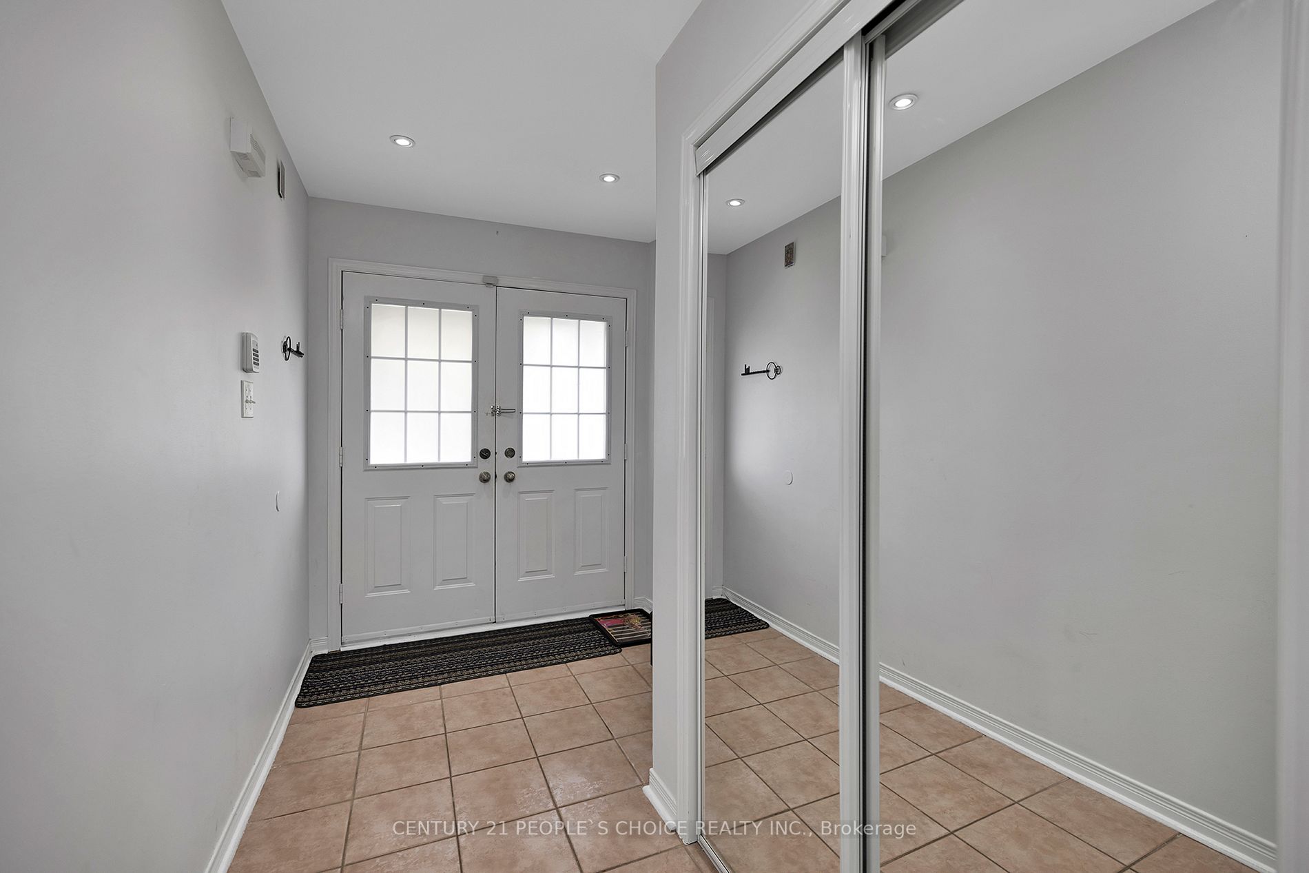 32 Frank Johnston Rd