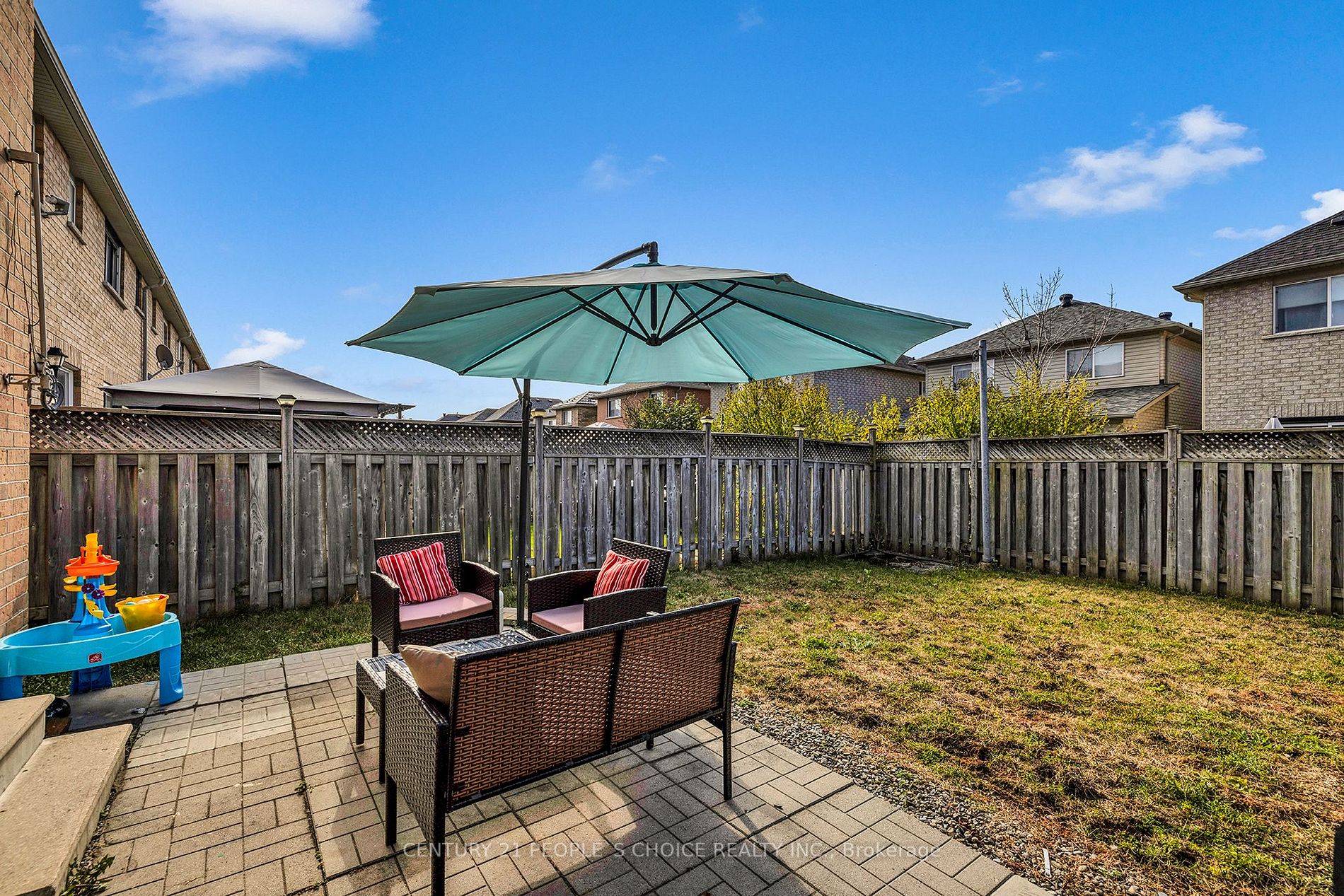 32 Frank Johnston Rd