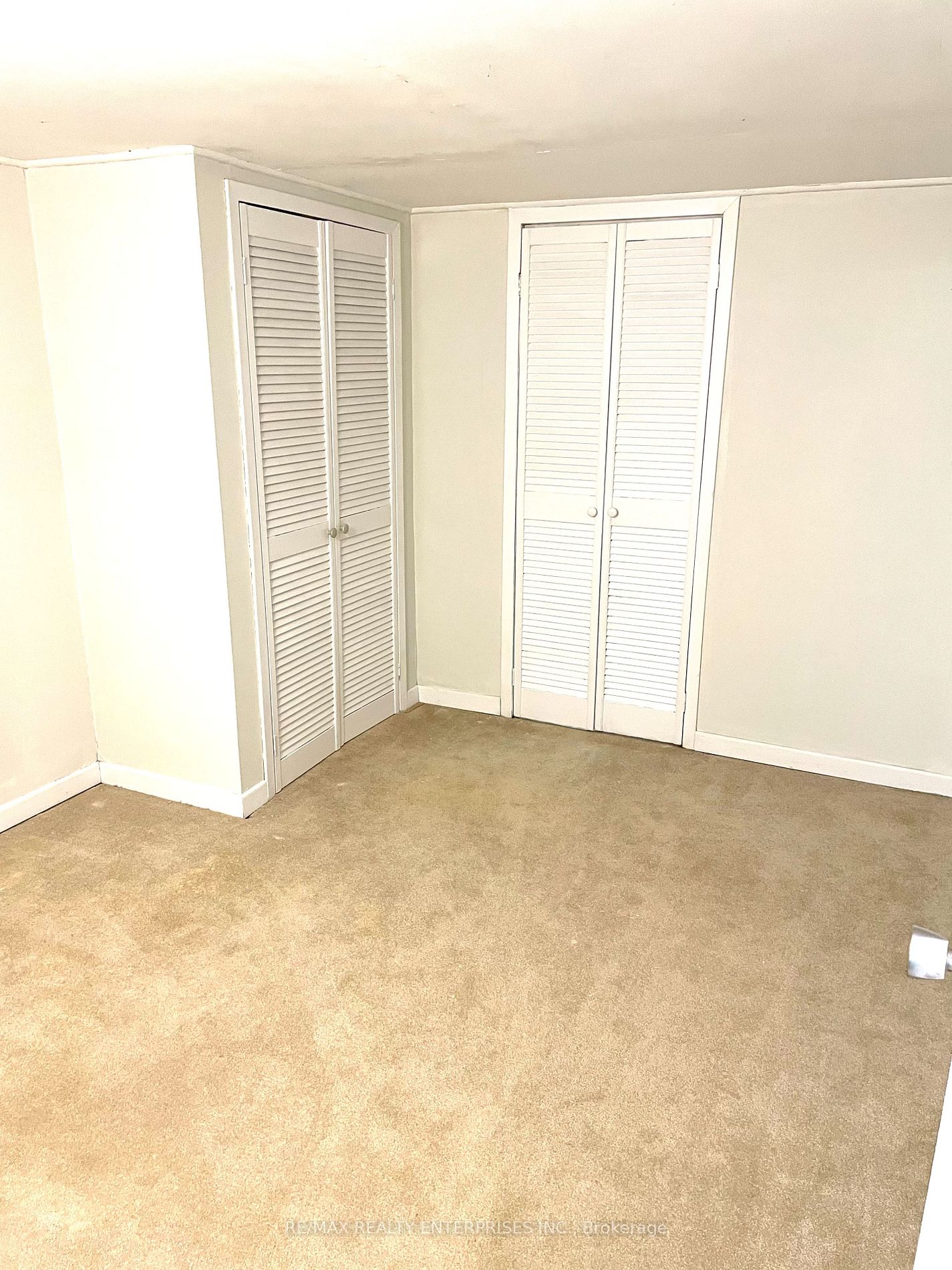 1494 Haig Blvd