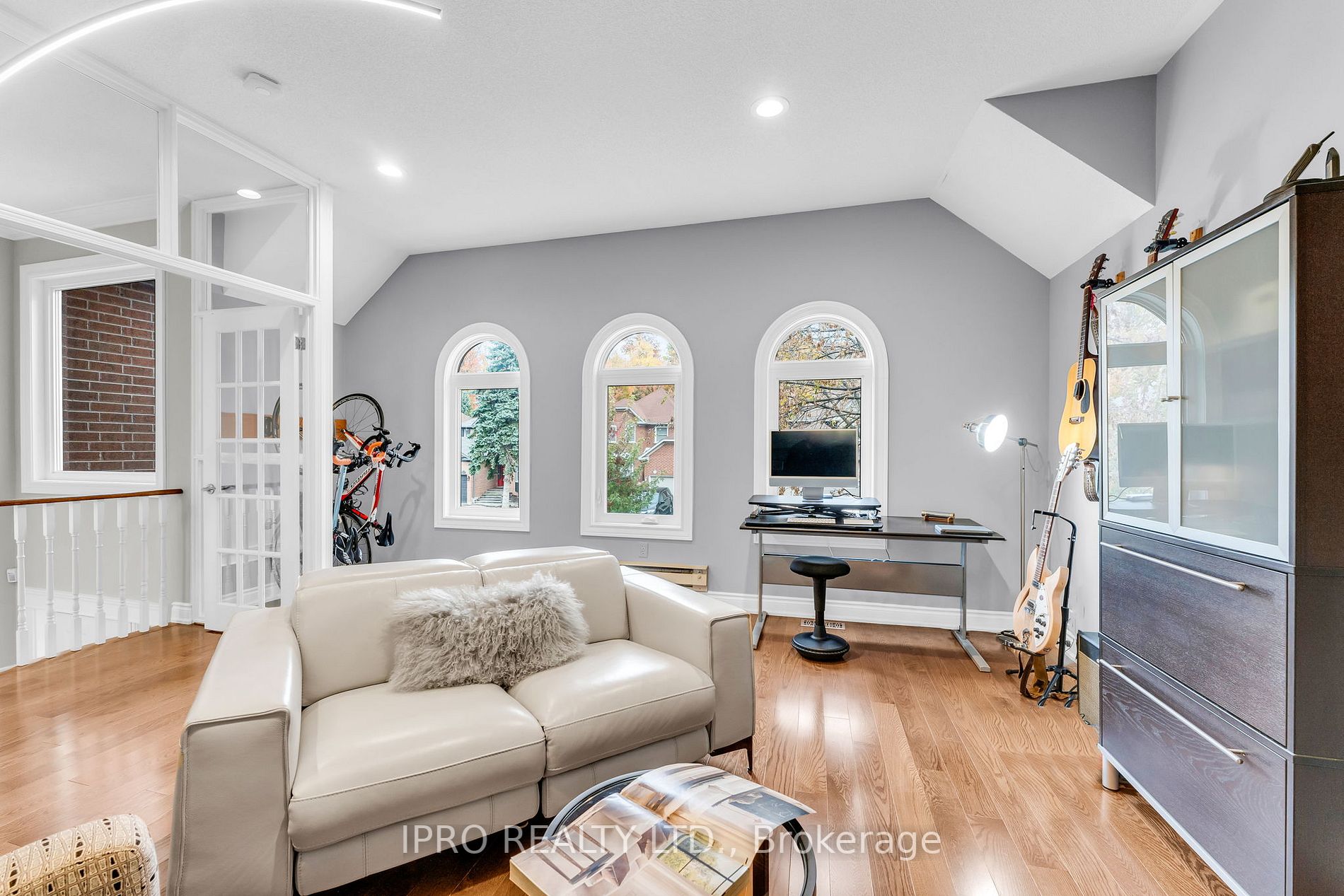 7251 Windrush Crt