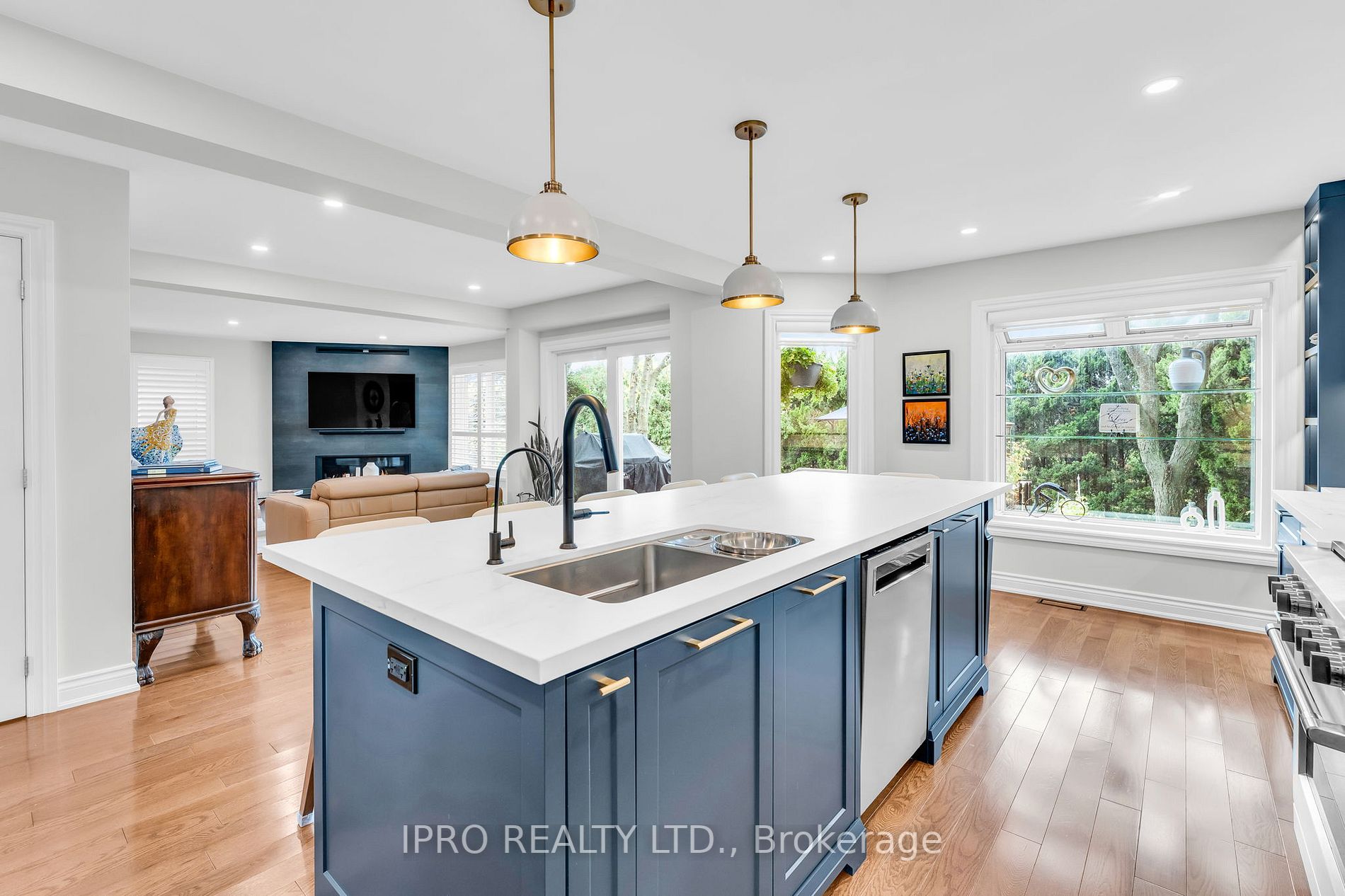7251 Windrush Crt