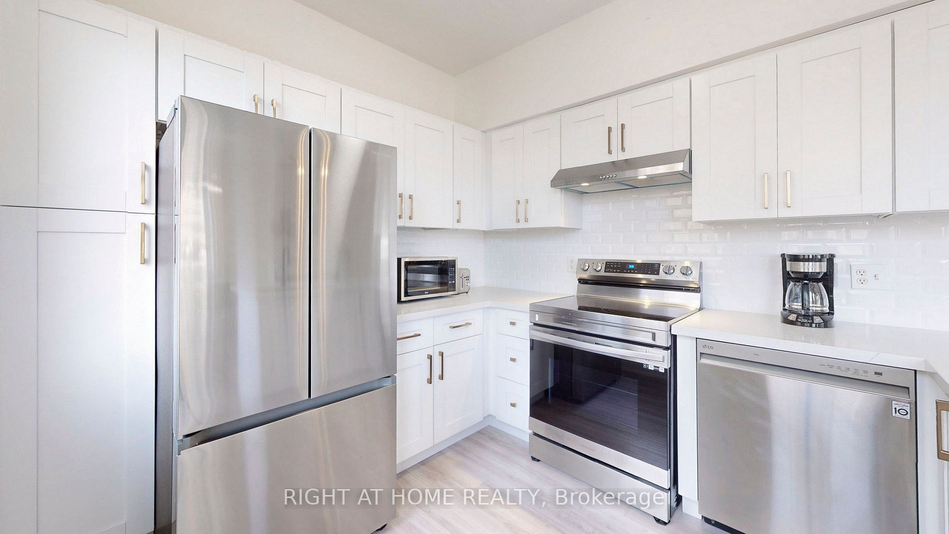 760 Lawrence Ave W, #79