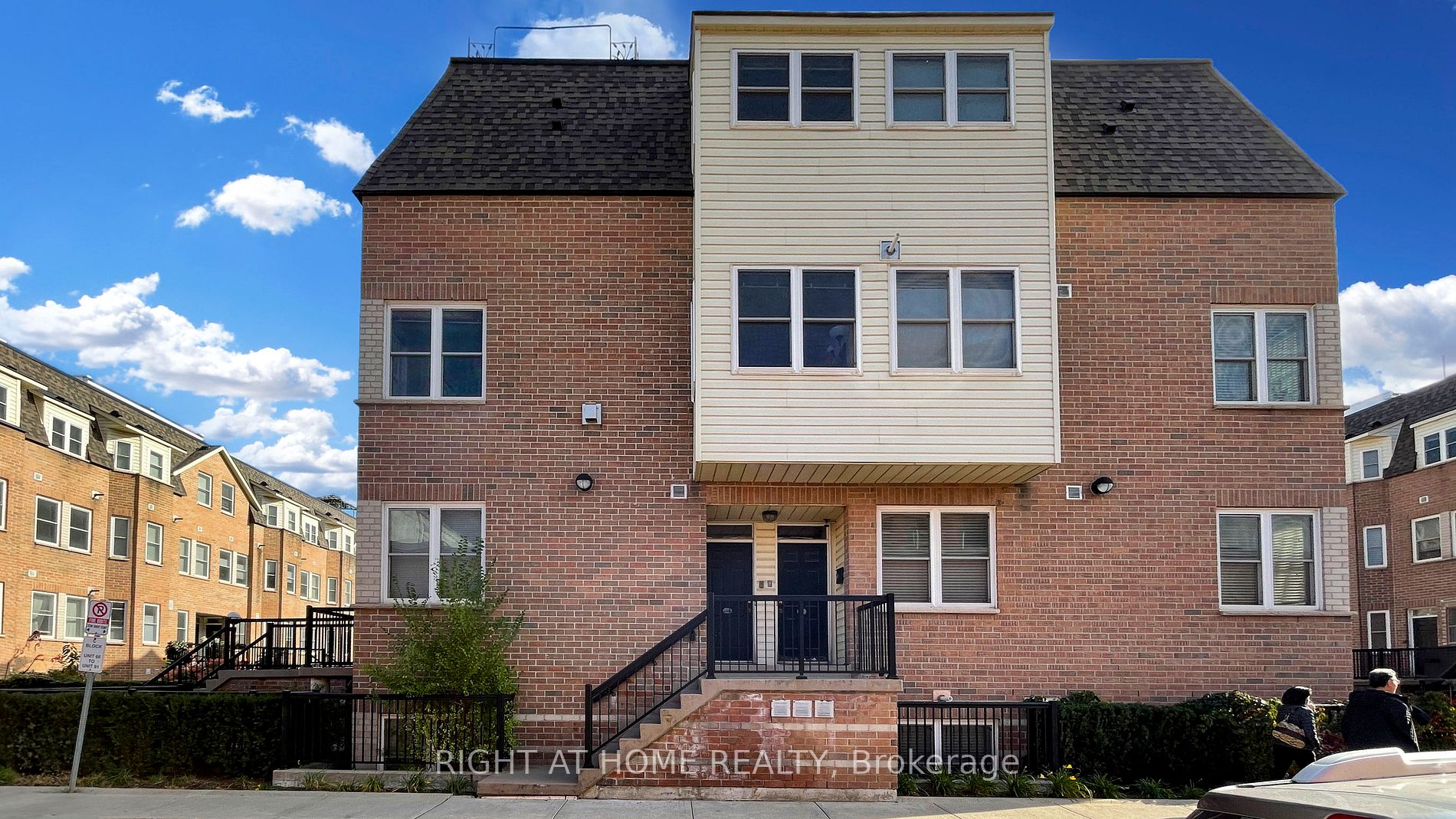 760 Lawrence Ave W, #79
