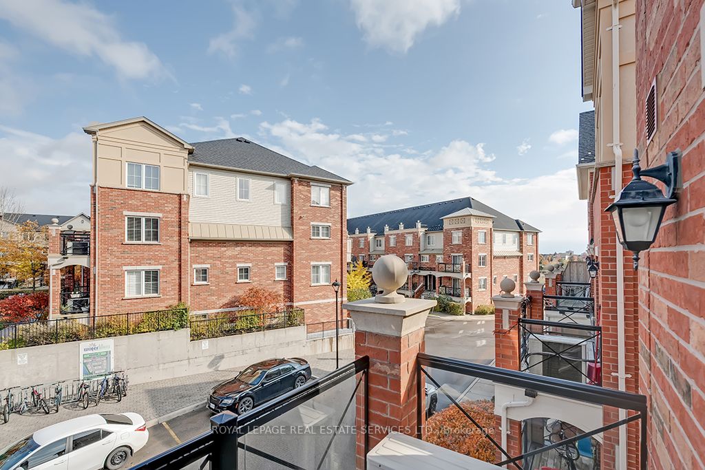 35 Hays Boulevard, #23