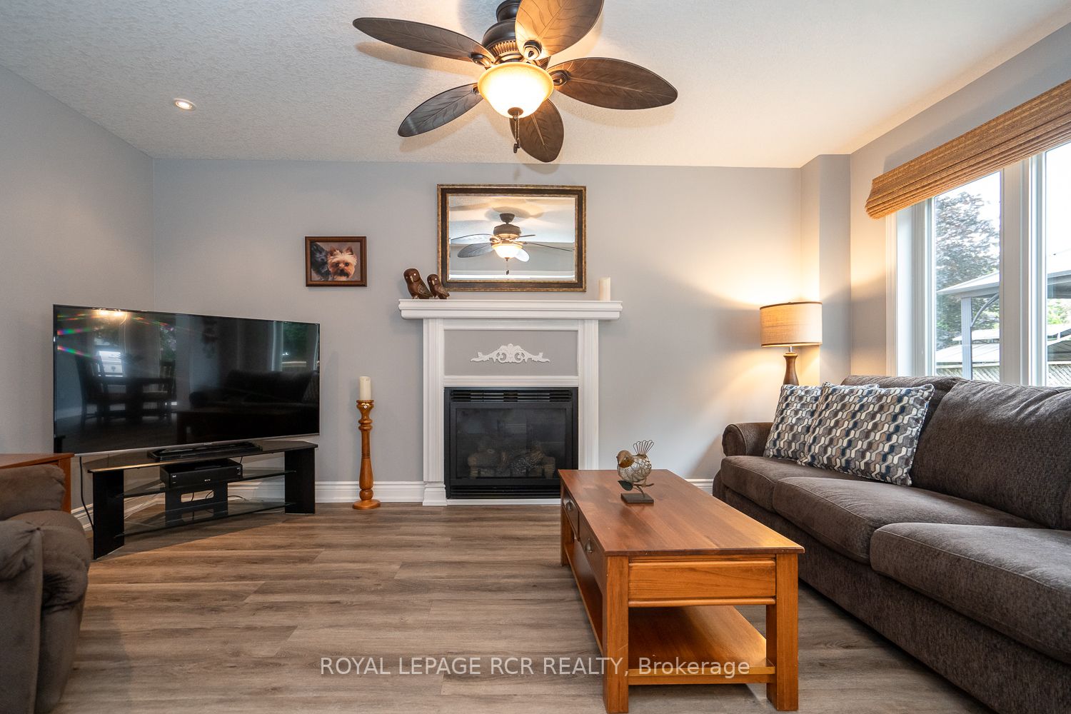 203 Walsh Cres