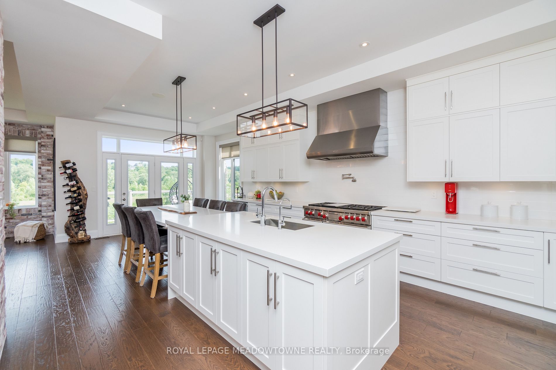 37 West Branch Dr