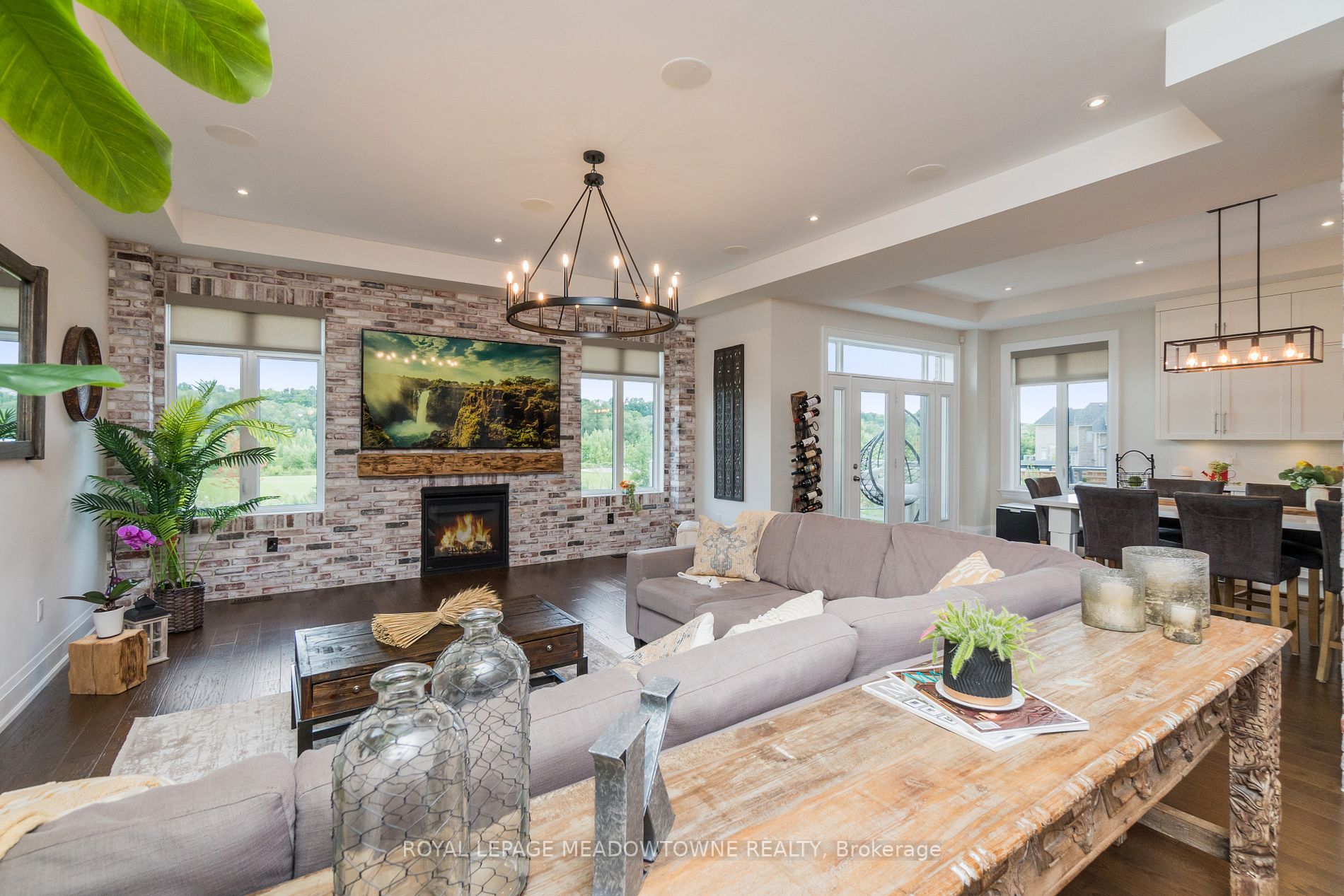 37 West Branch Dr