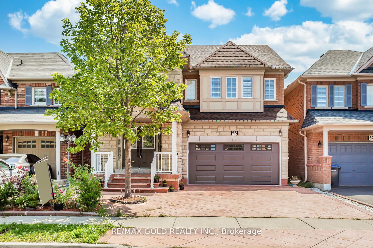 55 Cobblehill Cres