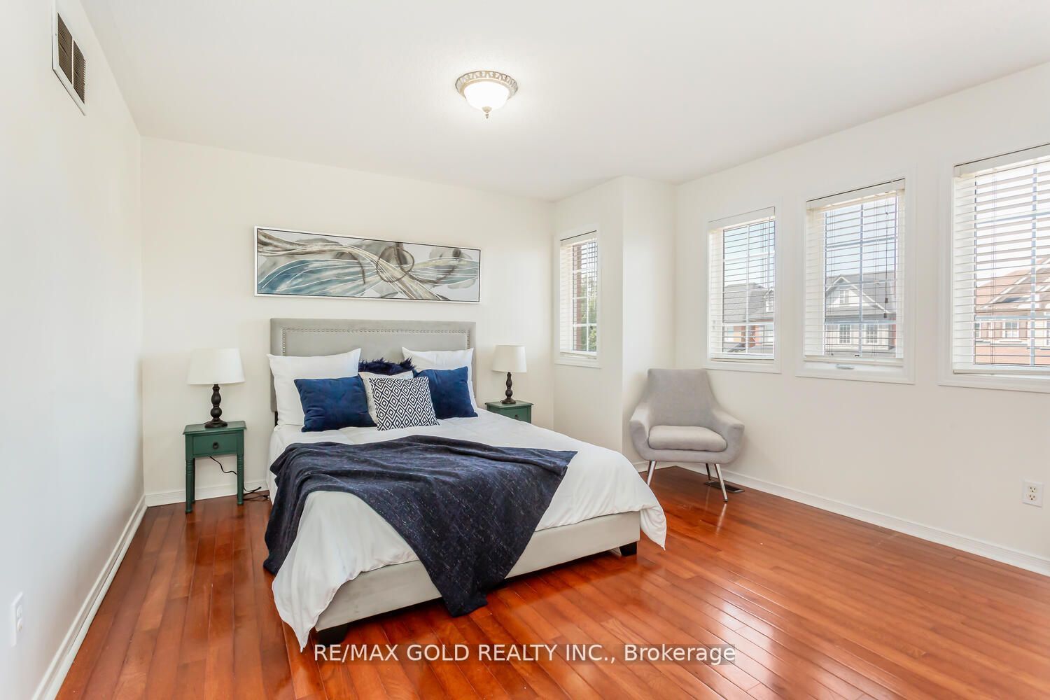 55 Cobblehill Cres