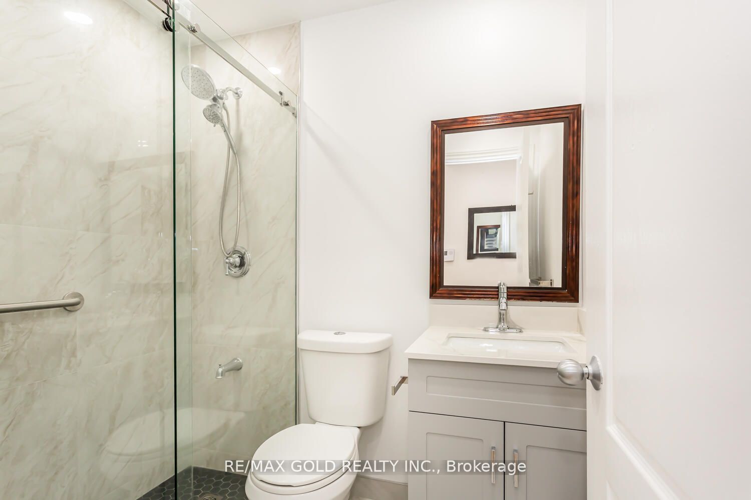 55 Cobblehill Cres