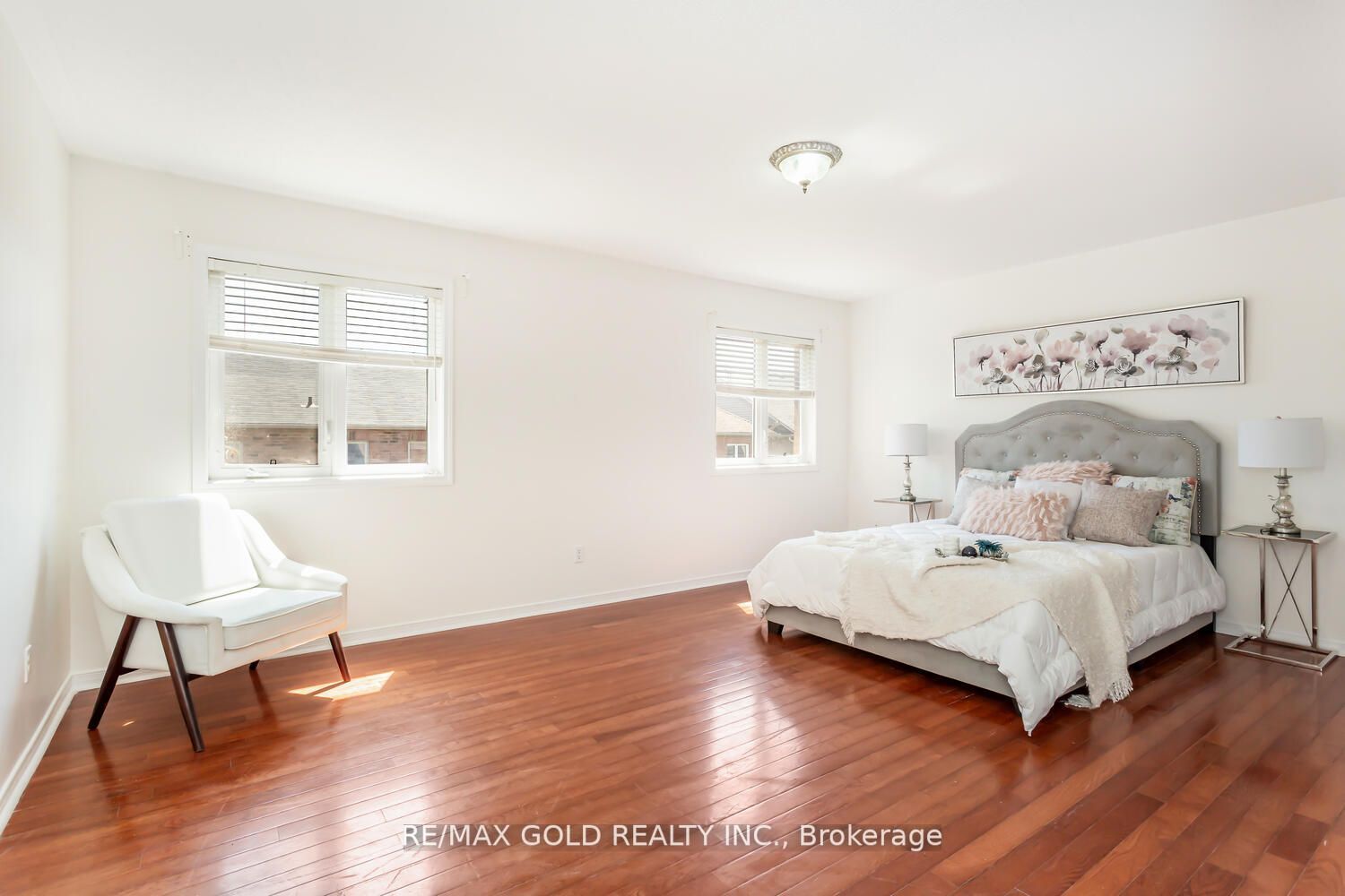 55 Cobblehill Cres