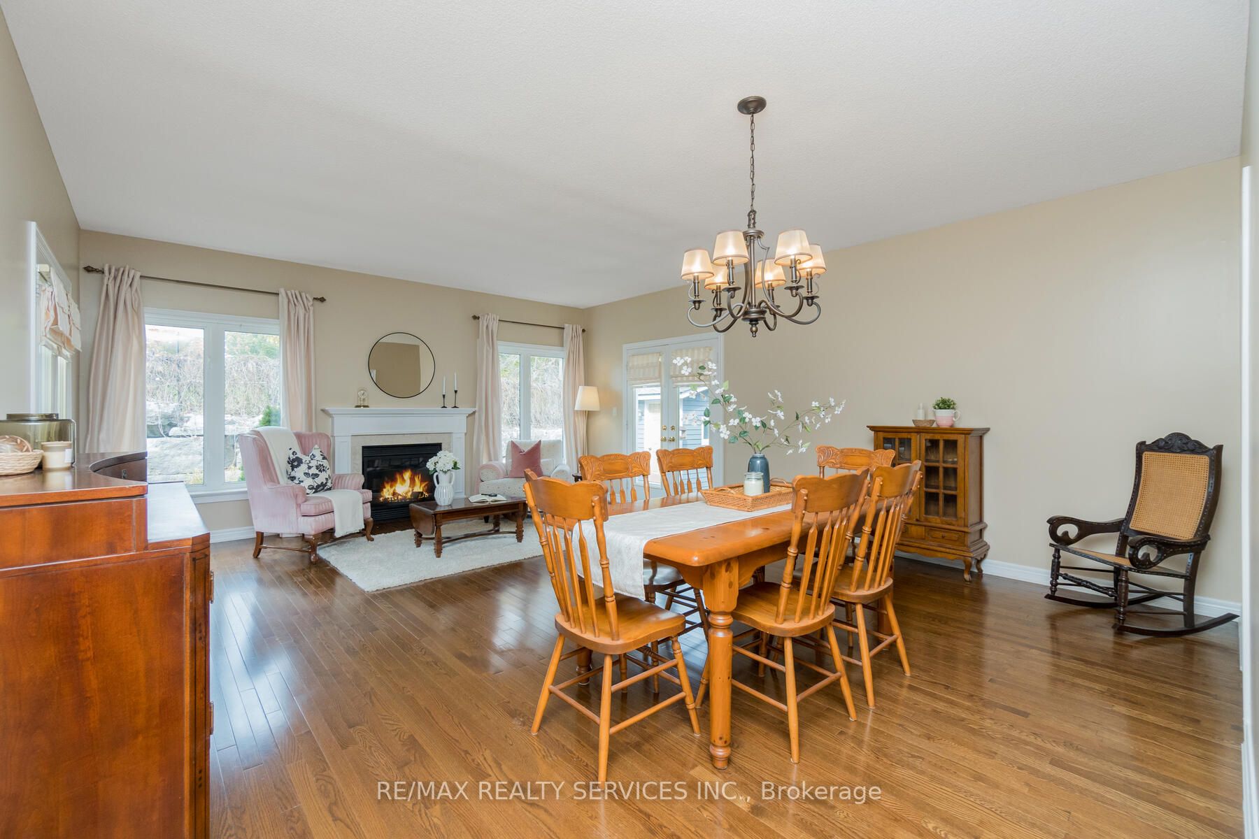 10 North Riverdale Dr