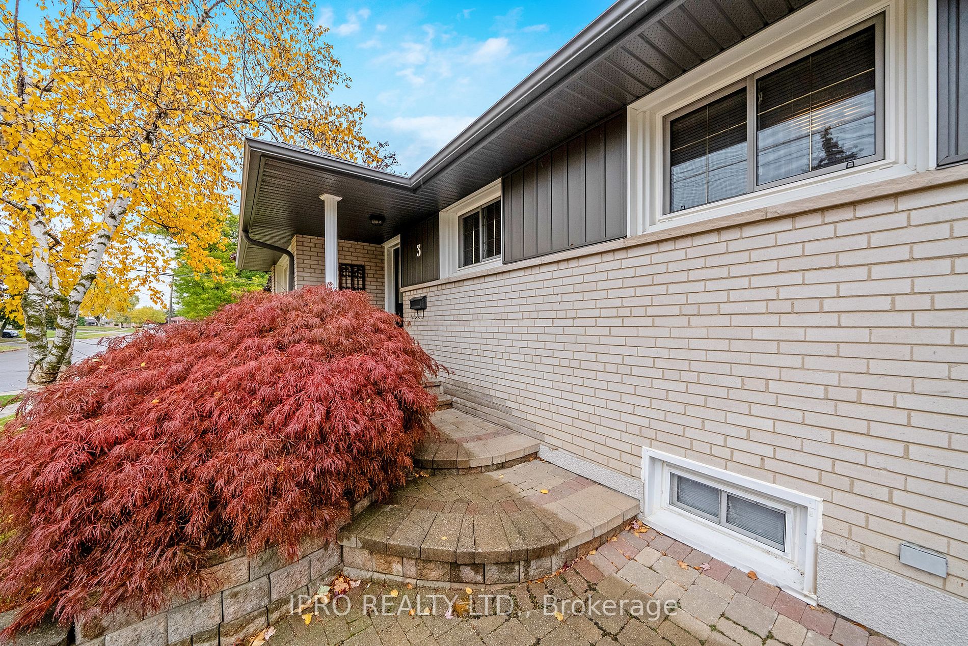 3 Gower Crt
