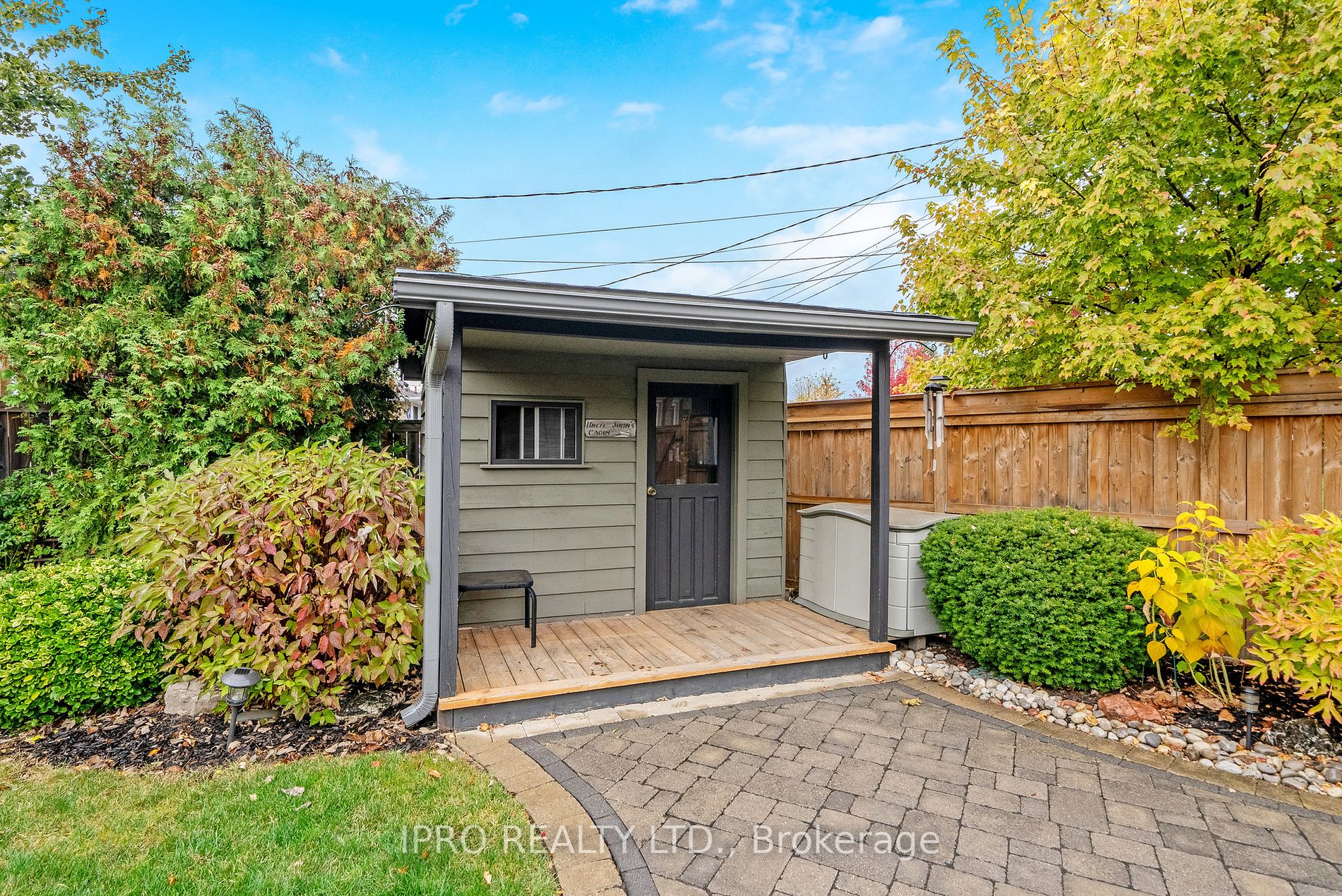 3 Gower Crt