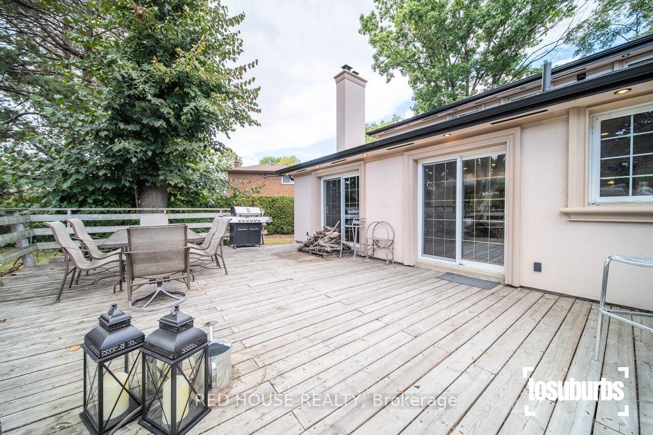3256 Cindy Cres