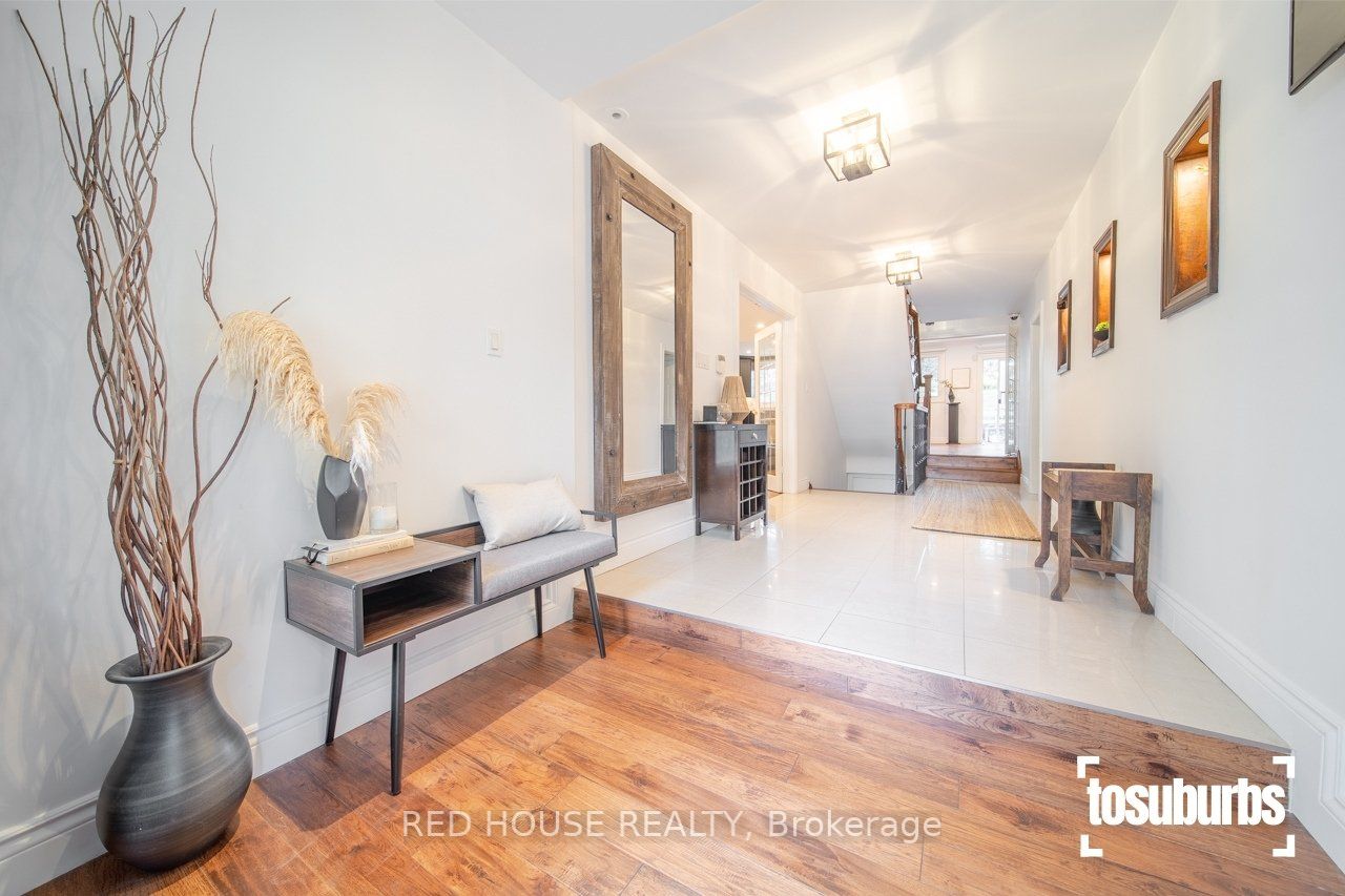3256 Cindy Cres