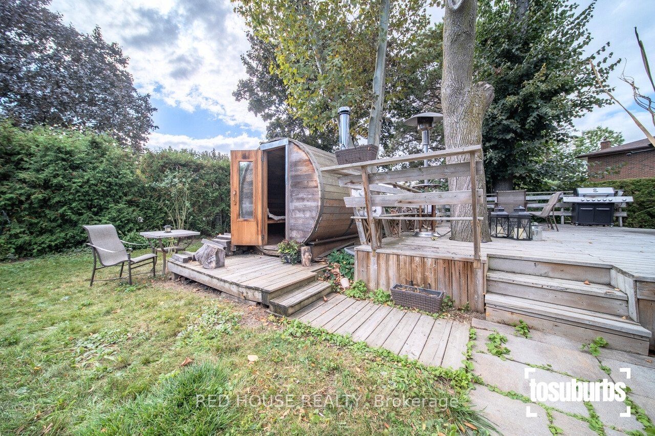3256 Cindy Cres