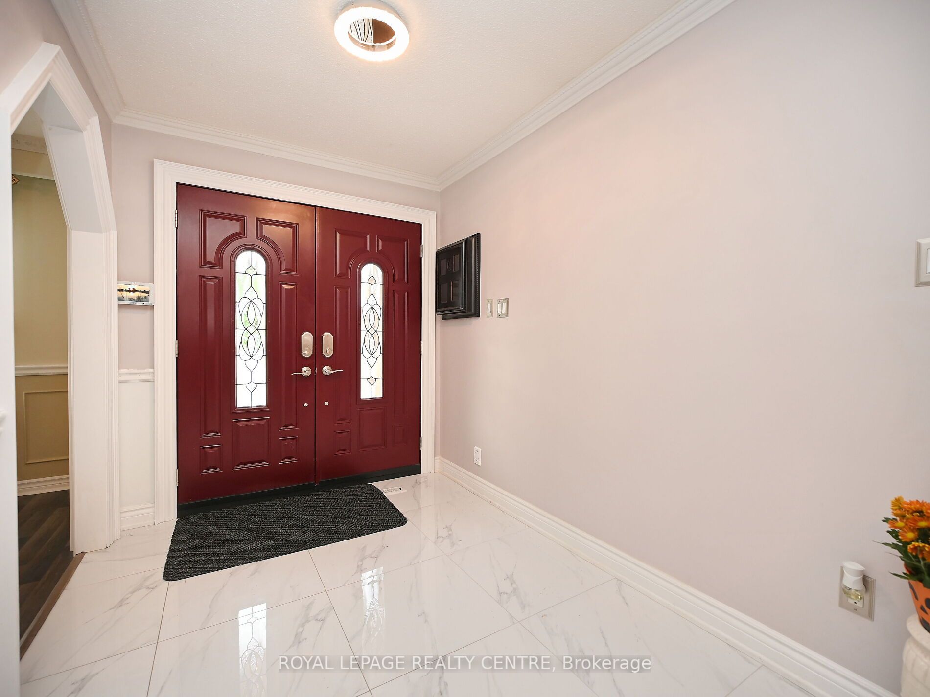 2519 Kingsberry Cres