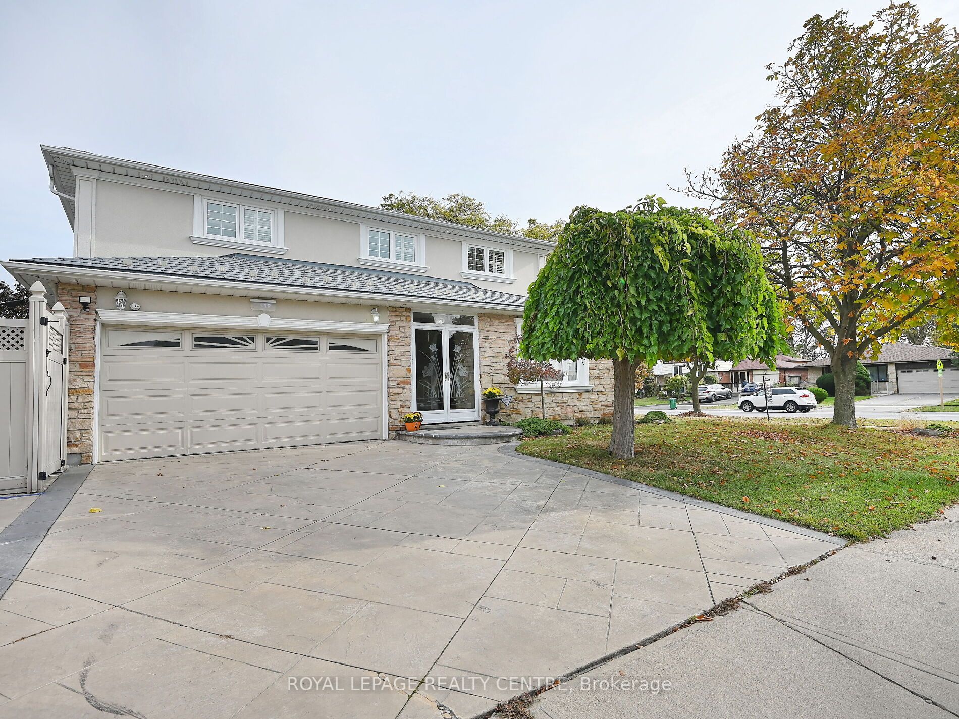 2519 Kingsberry Cres