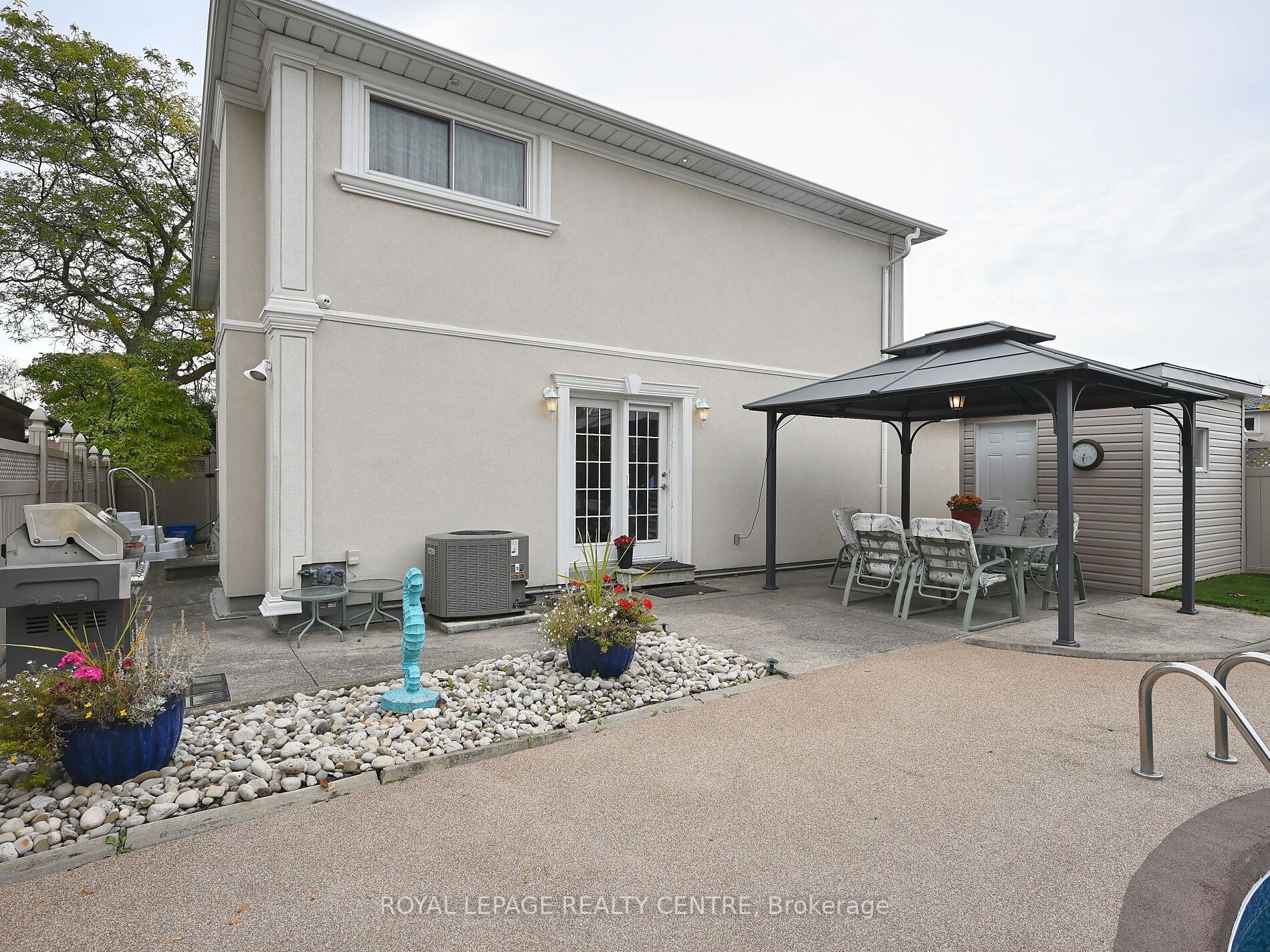 2519 Kingsberry Cres