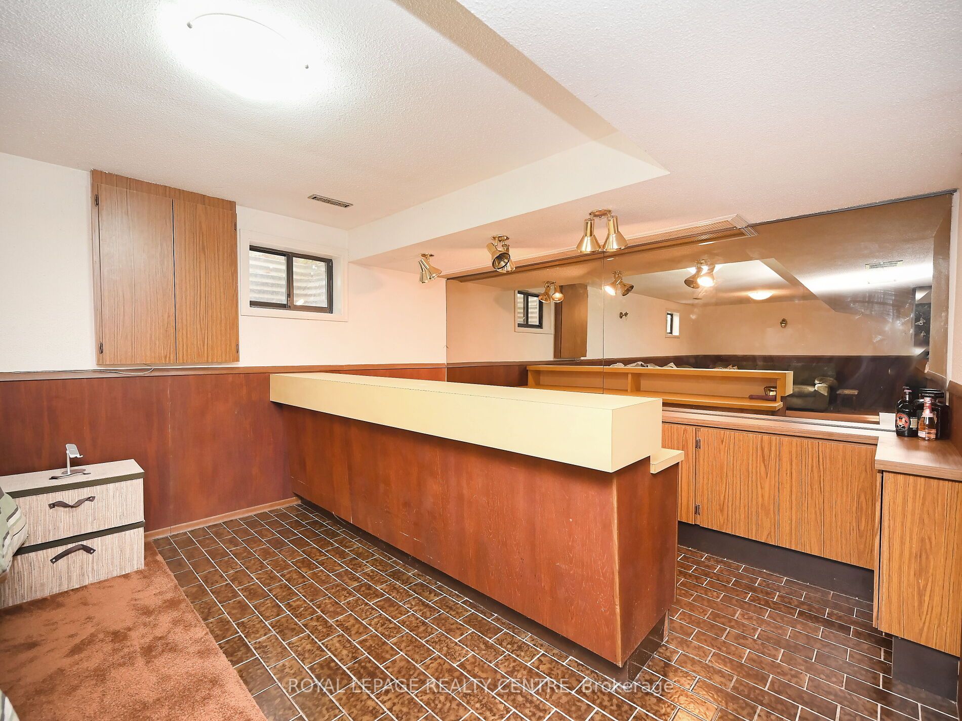 2519 Kingsberry Cres
