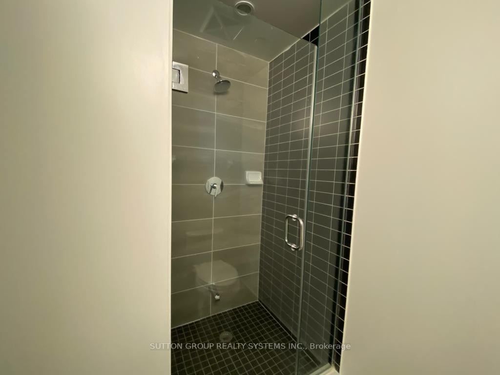 4699 Glen Erin Dr, #503