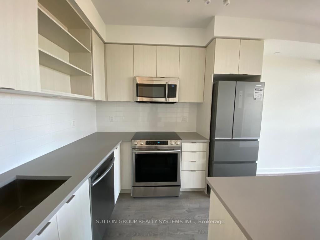4699 Glen Erin Dr, #503