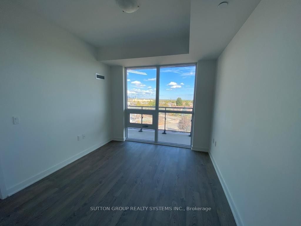 4699 Glen Erin Dr, #503