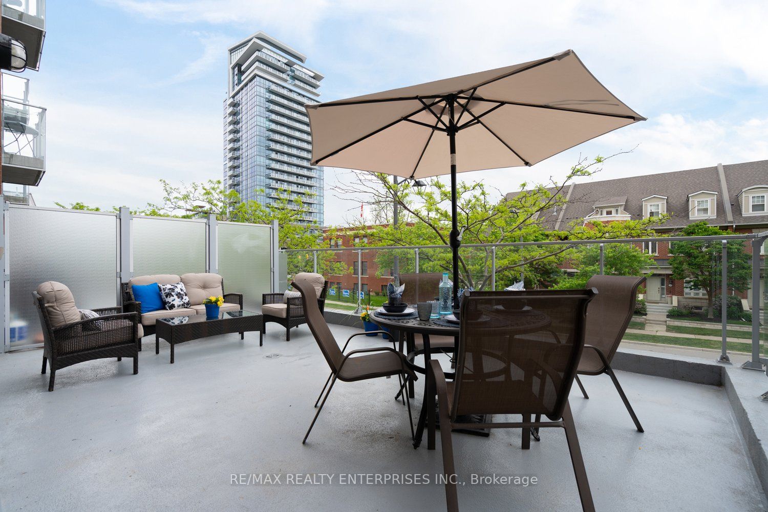 80 Port Street E, #208