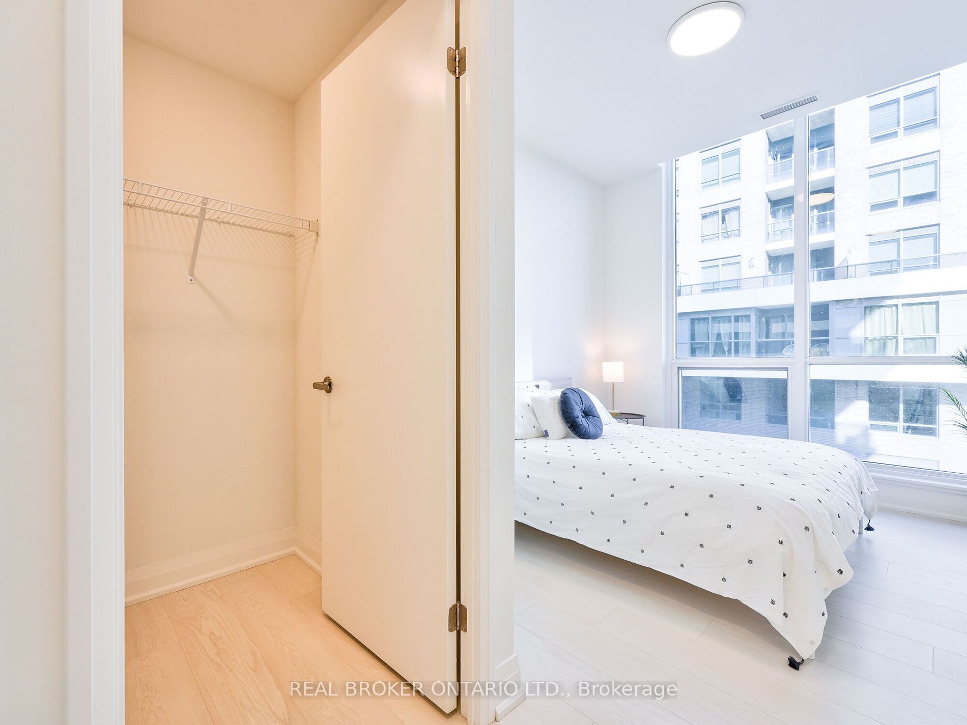 10 Gibbs Rd, #309
