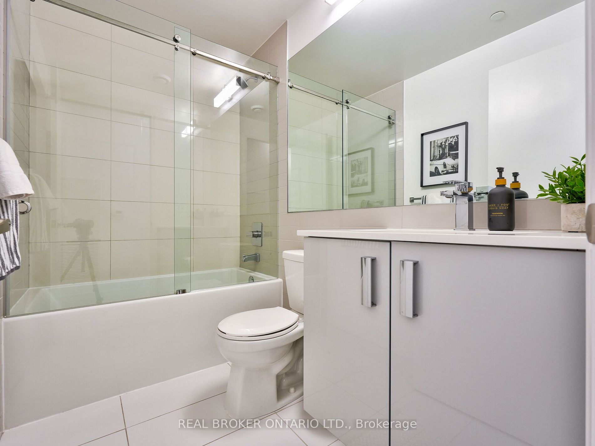 10 Gibbs Rd, #309