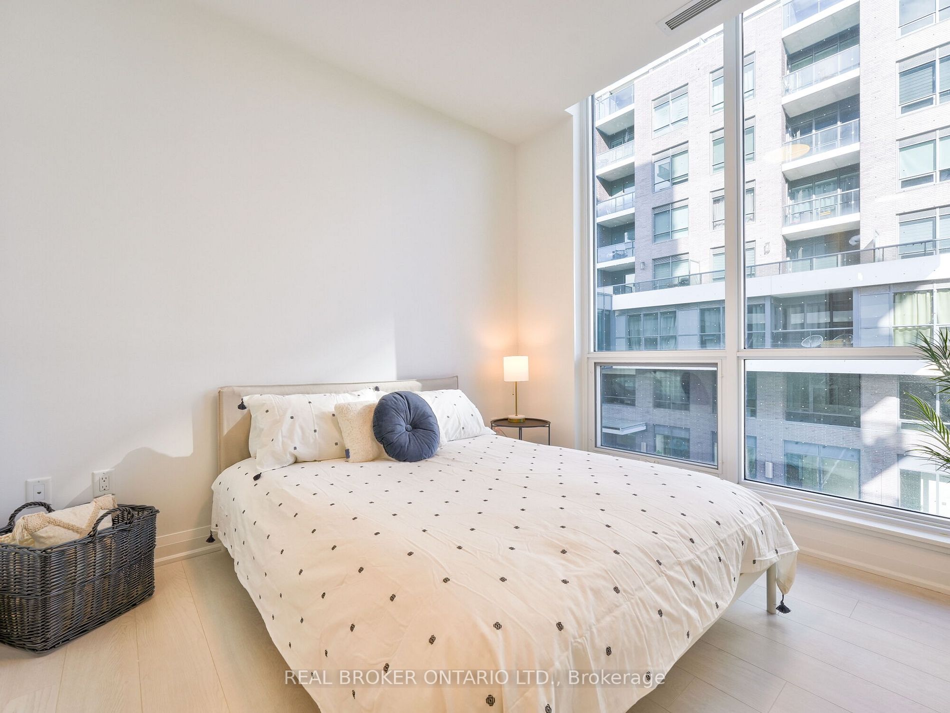 10 Gibbs Rd, #309