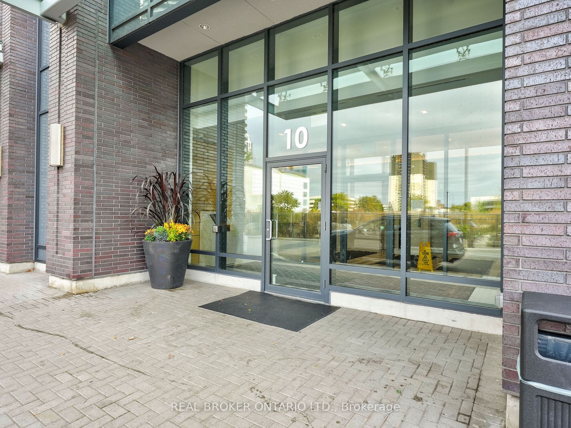 10 Gibbs Rd, #309
