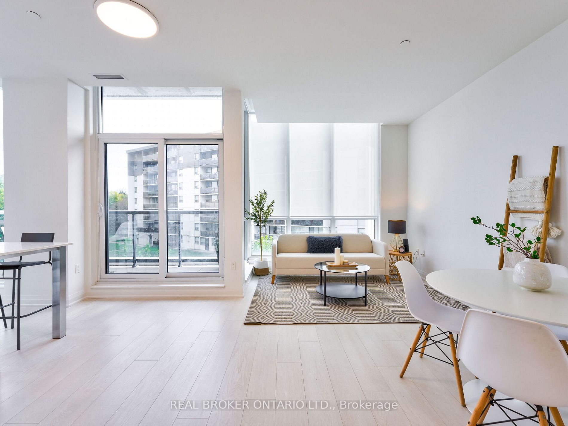 10 Gibbs Rd, #309
