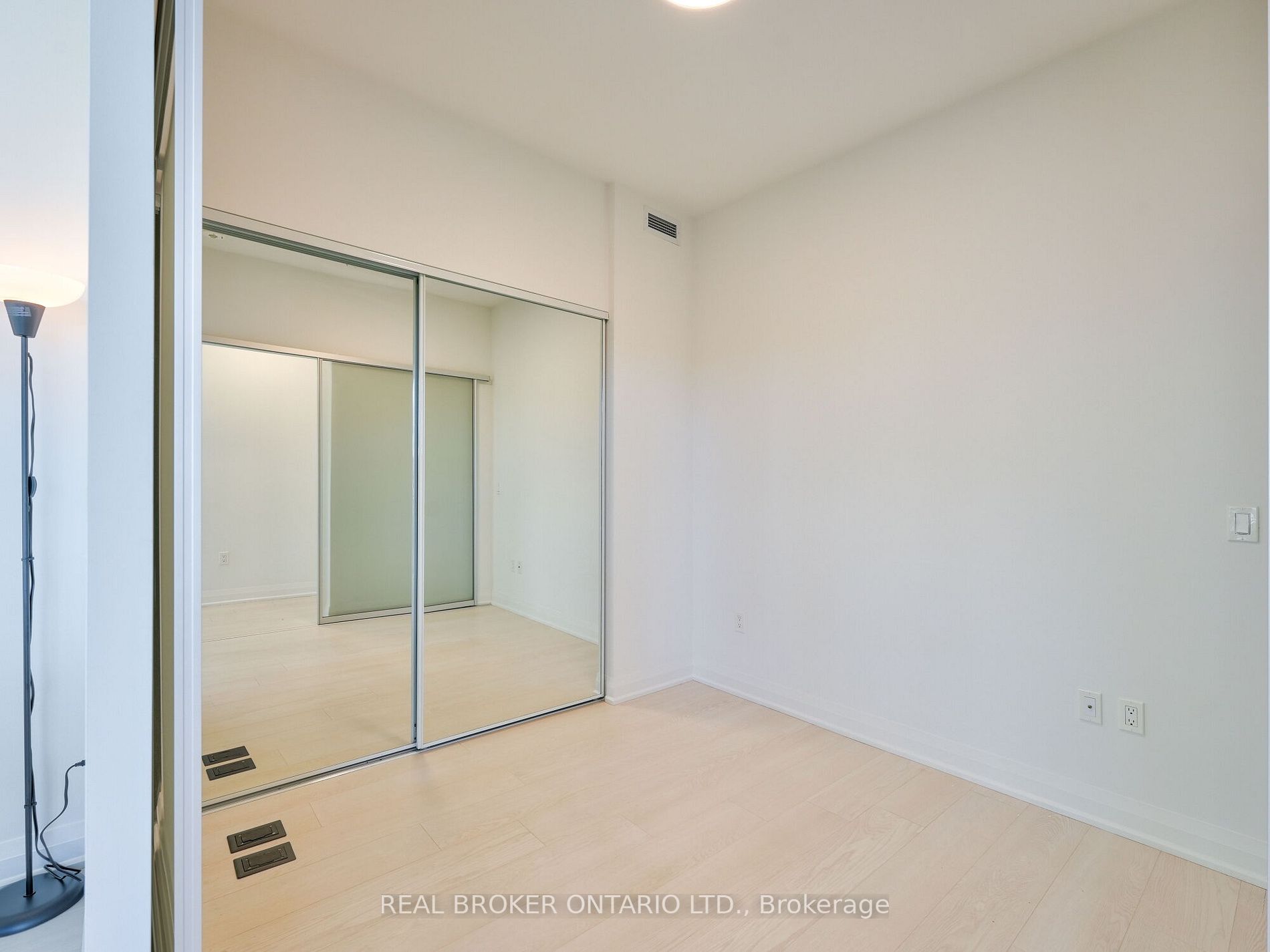 10 Gibbs Rd, #309
