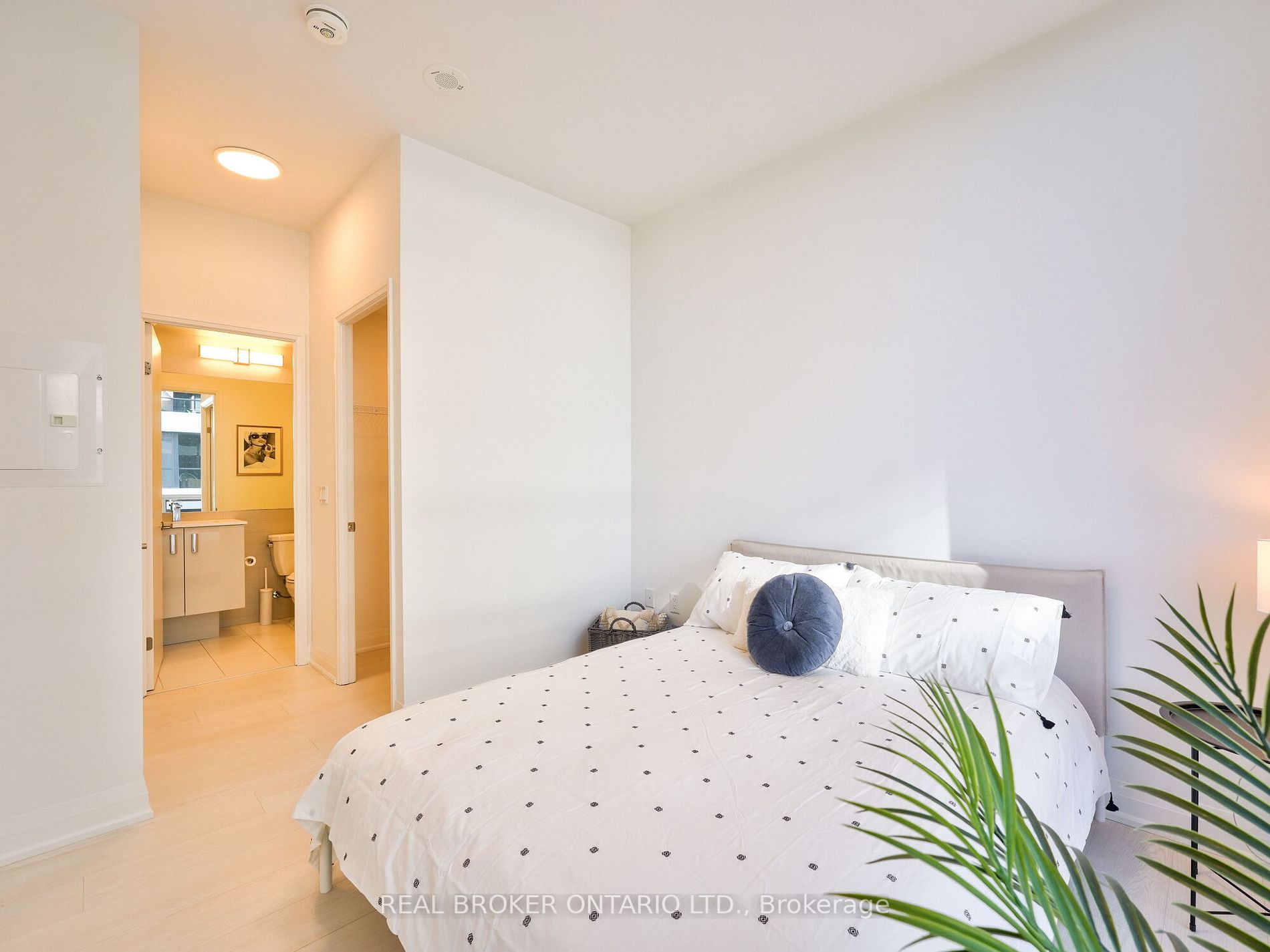 10 Gibbs Rd, #309