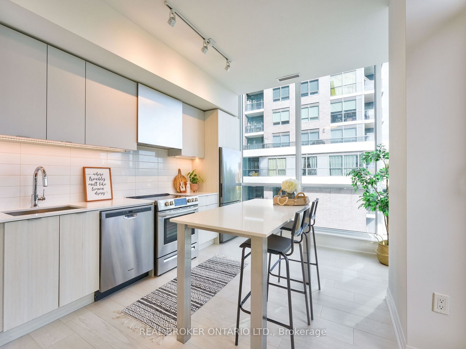 10 Gibbs Rd, #309