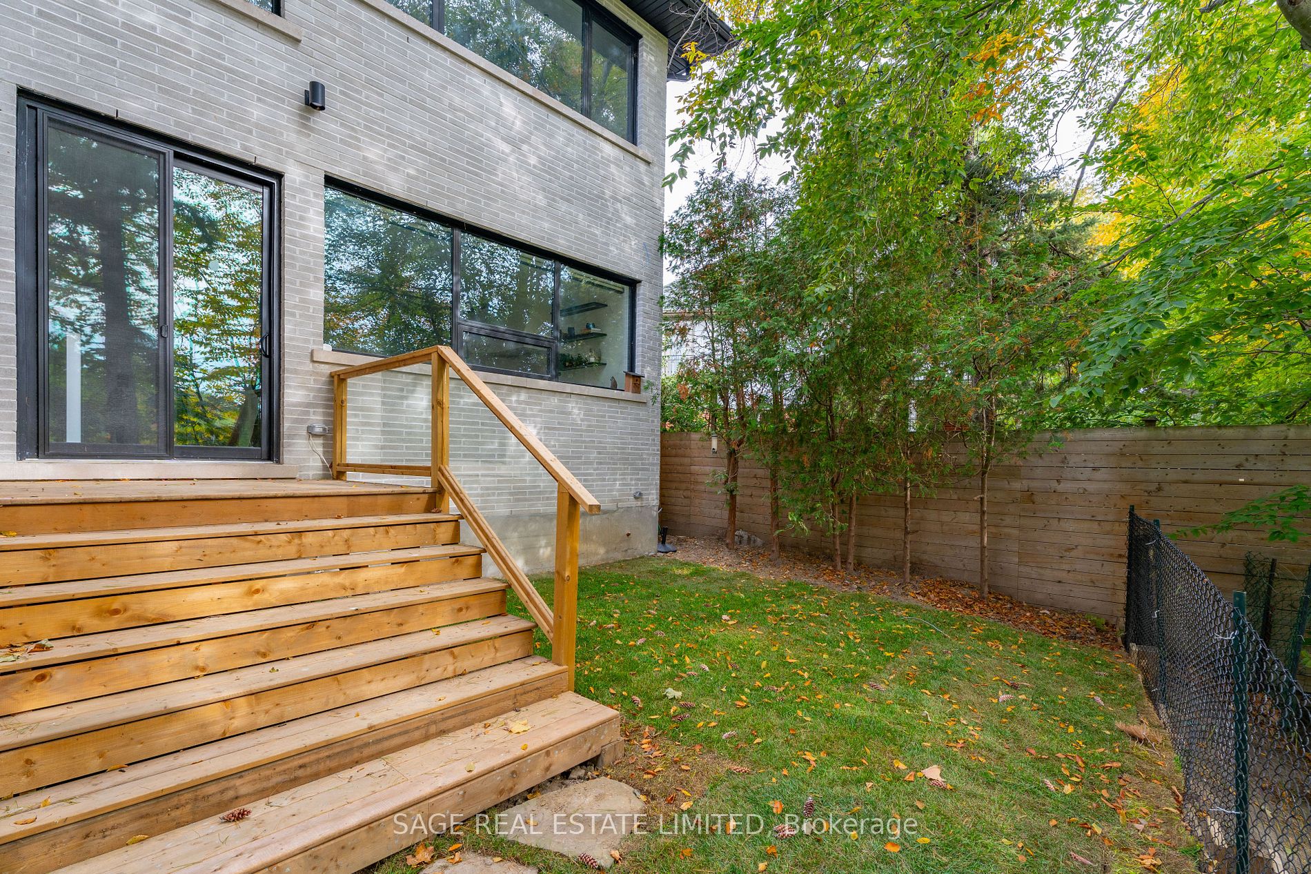 67 Jellicoe Avenue