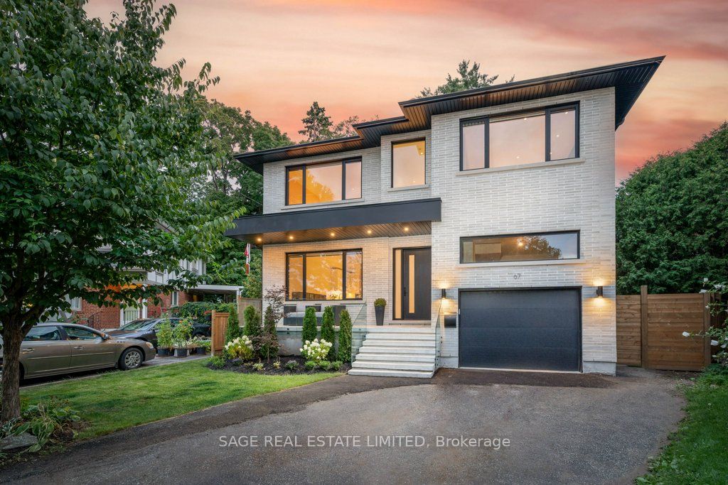 67 Jellicoe Avenue