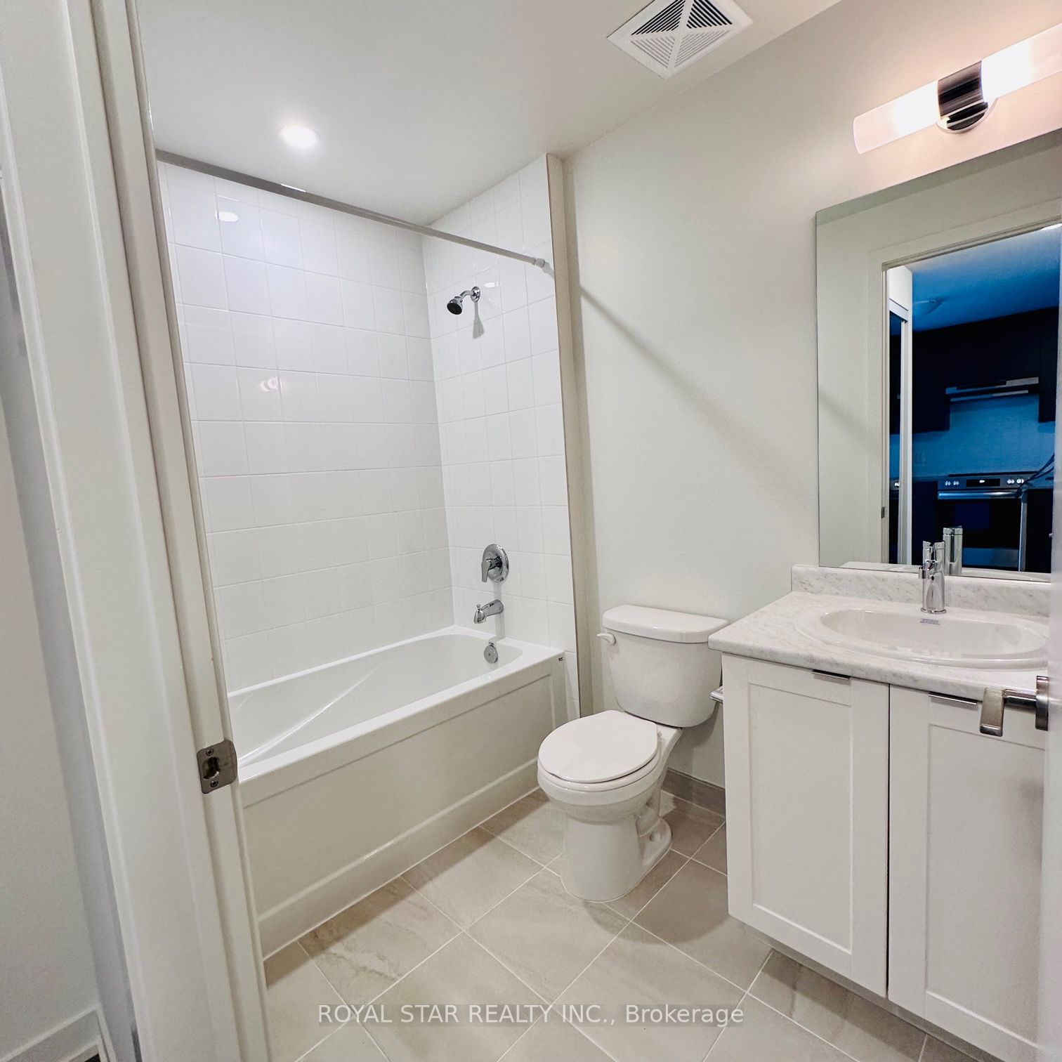 62 Sky Harbour Dr, #113