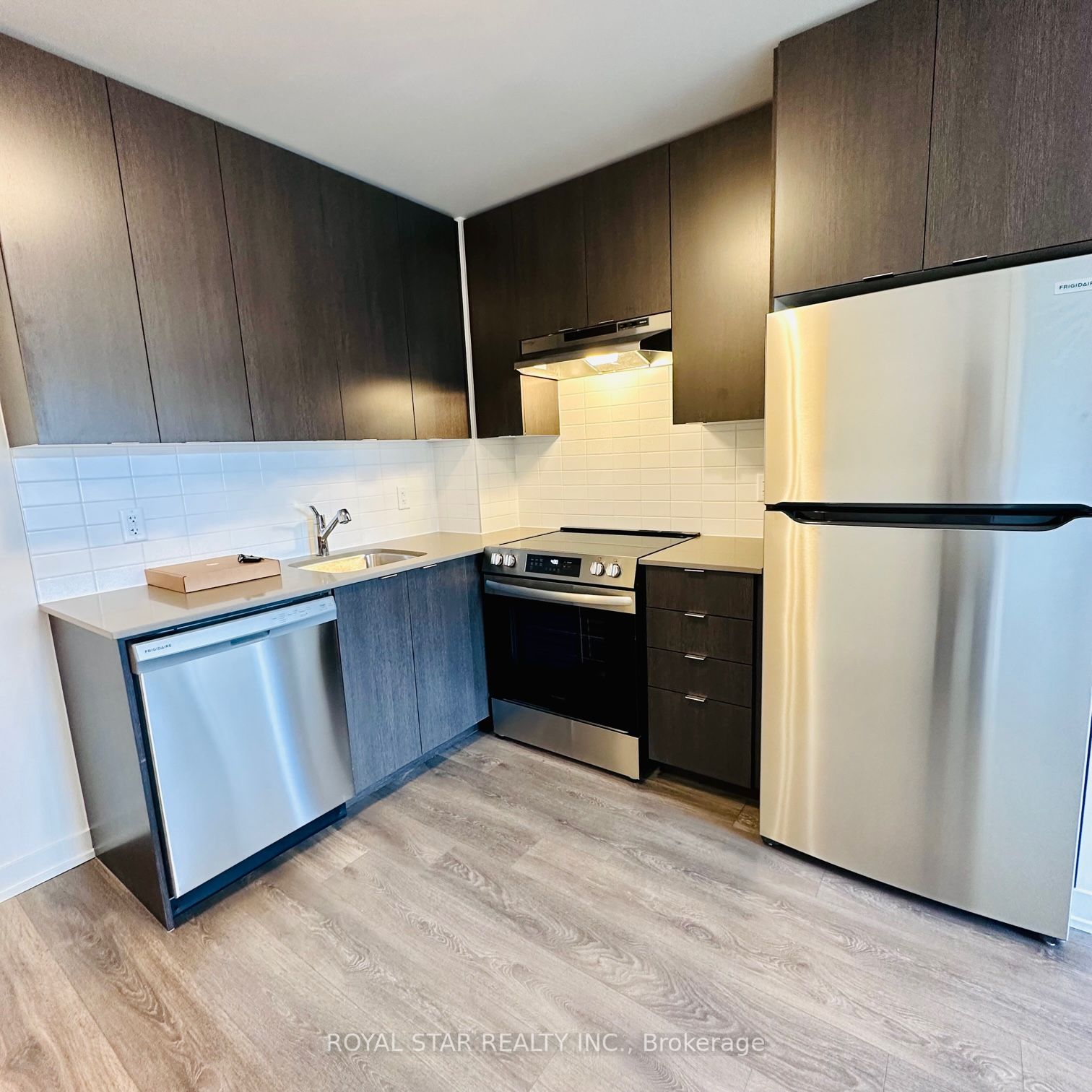 62 Sky Harbour Dr, #113